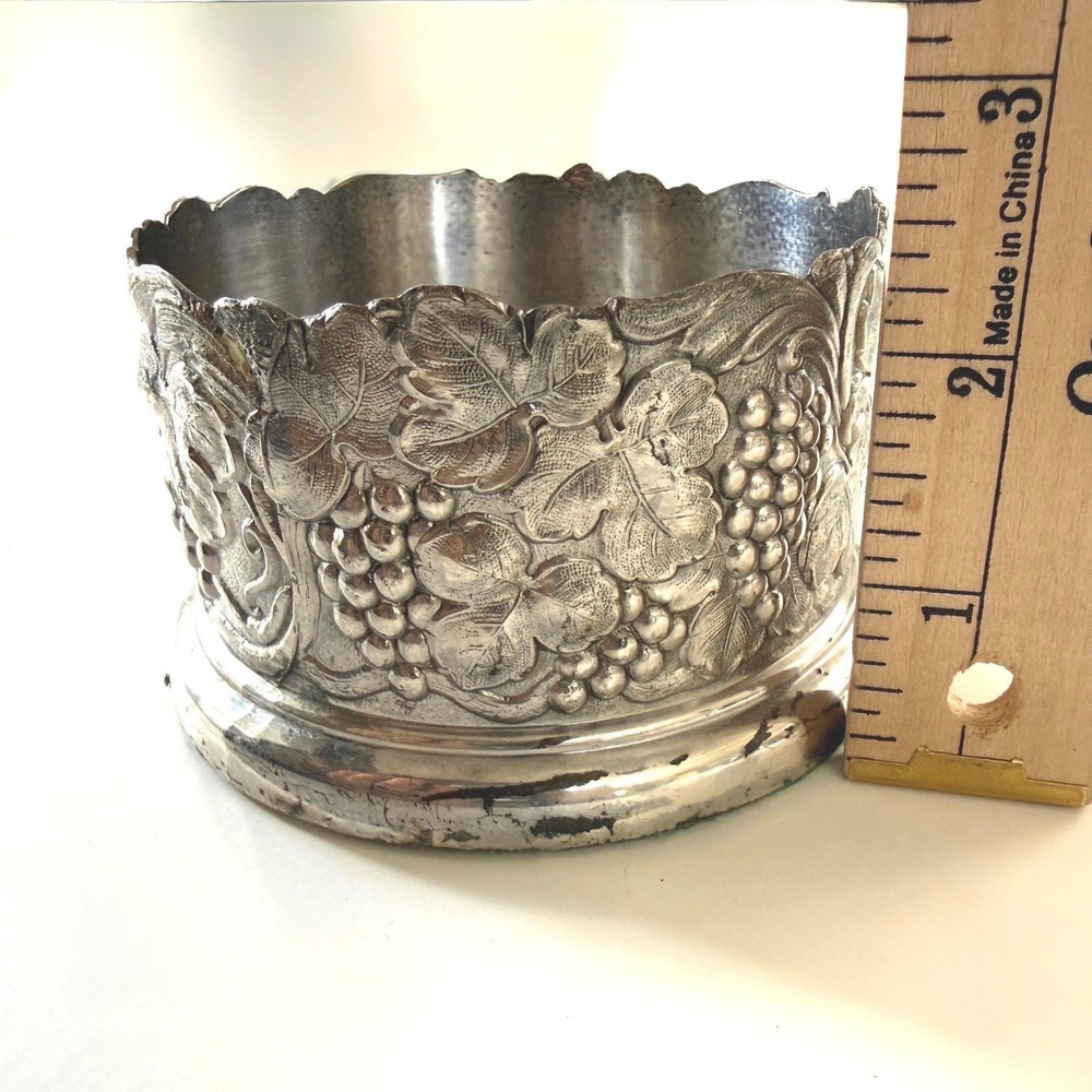 Vintage Silverplate Wine Bottle Coaster Wood Lined Grape Vine Japan Holder - Picture 10 of 11